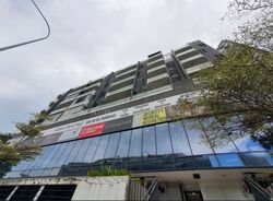 Kap (D21), Retail #570033681